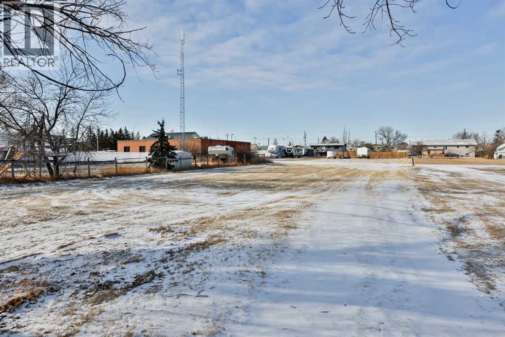 236 N 100 W, Raymond, Alberta  T0K 2S0 - Photo 6 - A2281013