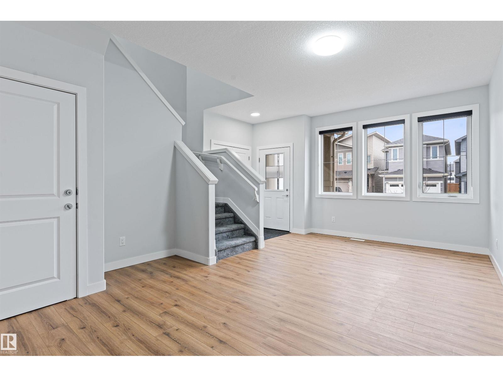 2050 209a St Nw, Edmonton, Alberta  T6M 3C8 - Photo 2 - E4470995