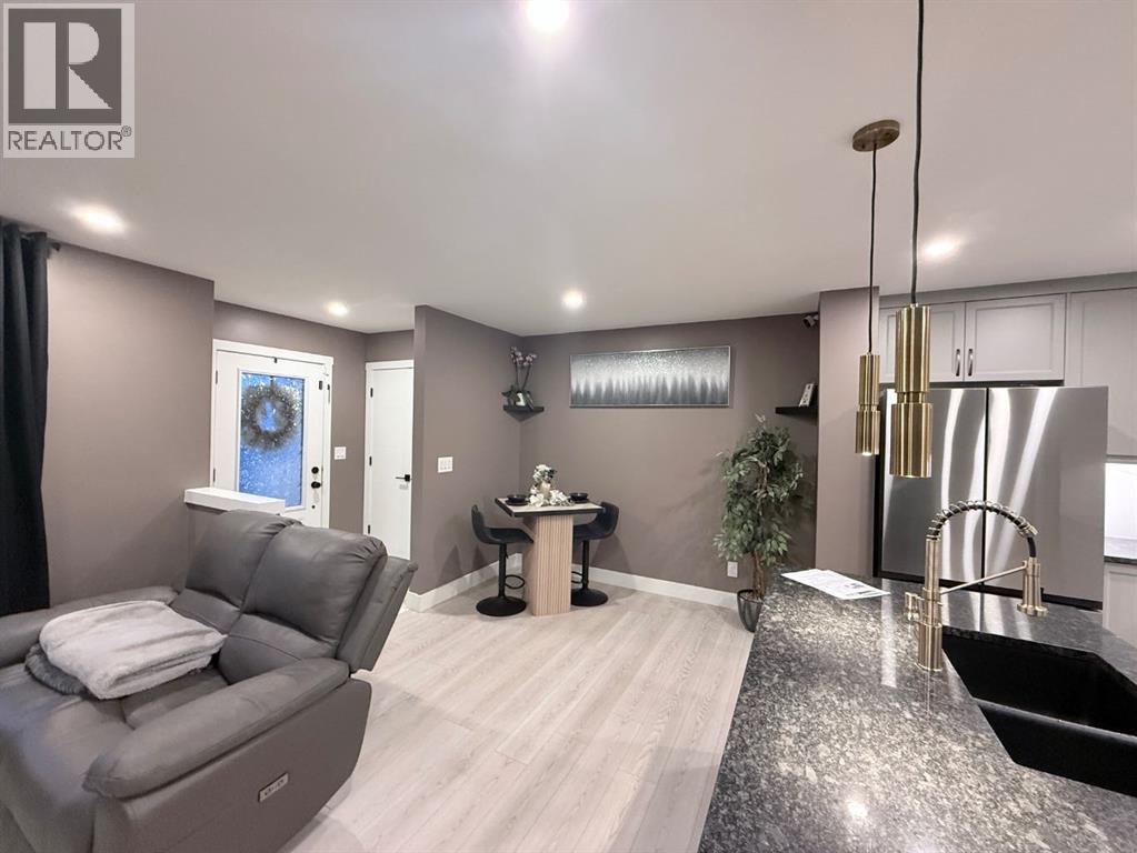 2238 Windbury Greenway Sw, Airdrie, Alberta  T4B 5L2 - Photo 5 - A2270208