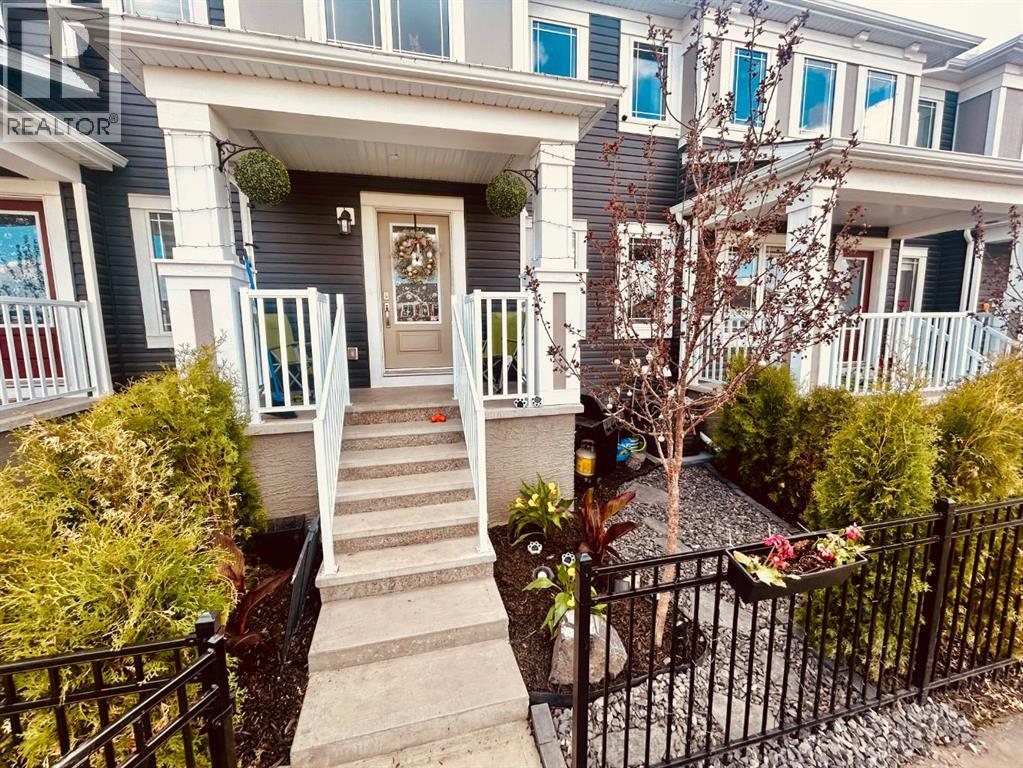 2238 Windbury Greenway Sw, Airdrie, Alberta  T4B 5L2 - Photo 3 - A2270208