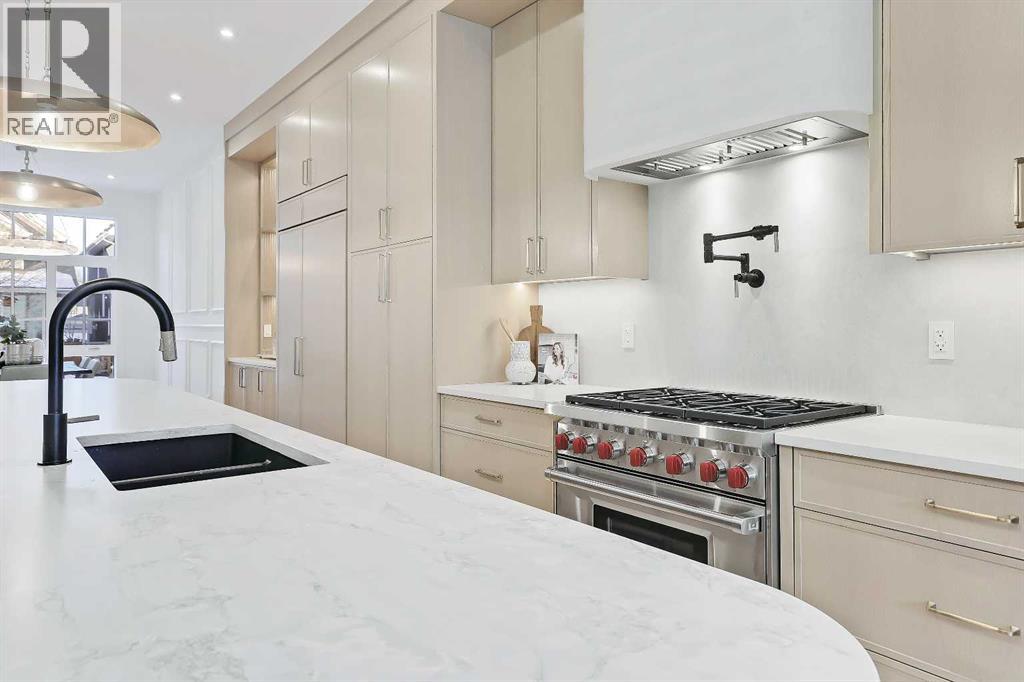 1741 48 Avenue Sw, Calgary, Alberta  T2T 2T2 - Photo 10 - A2277627