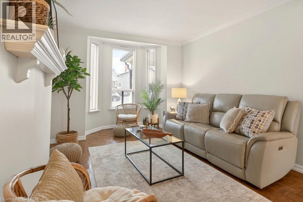 152 Strathcona Avenue N, Hamilton, Ontario  L8R 3C3 - Photo 7 - 40799055