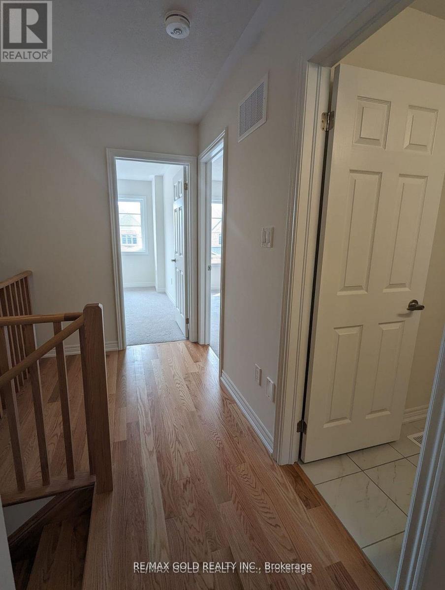 46 Bayardo Drive, Oshawa, Ontario  L1L 0V2 - Photo 10 - E12727292