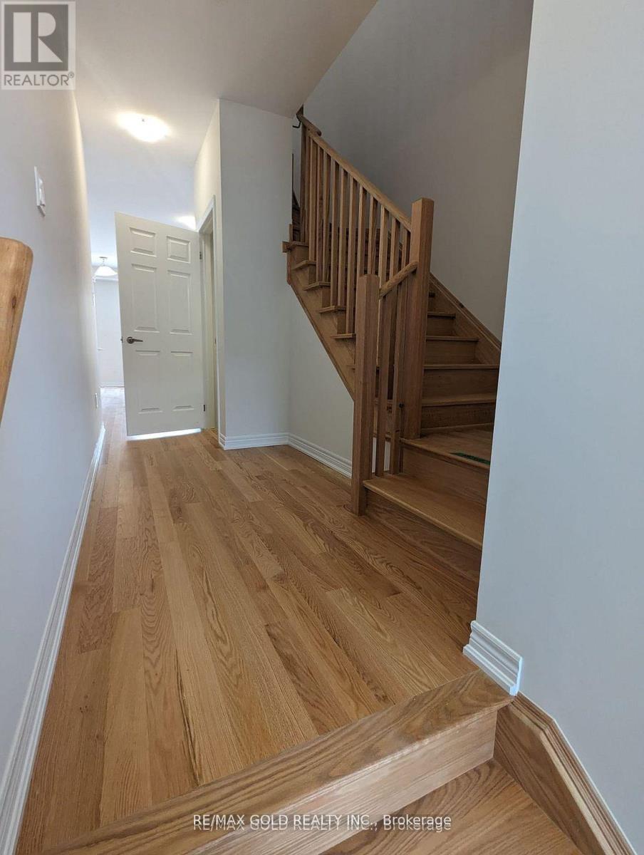 46 Bayardo Drive, Oshawa, Ontario  L1L 0V2 - Photo 12 - E12727292