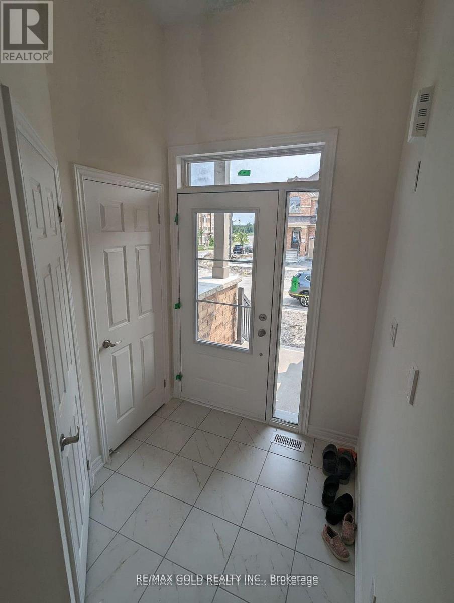 46 Bayardo Drive, Oshawa, Ontario  L1L 0V2 - Photo 14 - E12727292