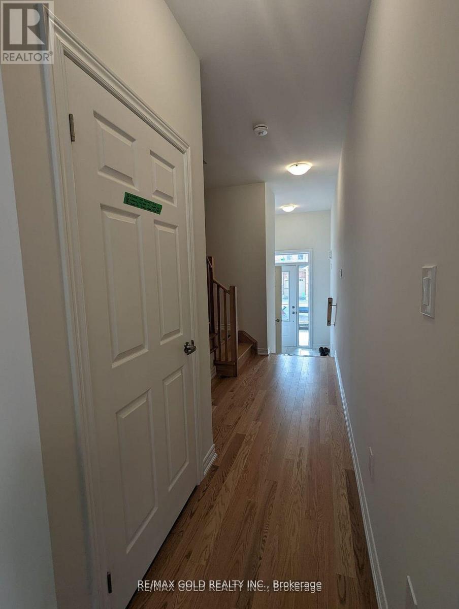 46 Bayardo Drive, Oshawa, Ontario  L1L 0V2 - Photo 17 - E12727292