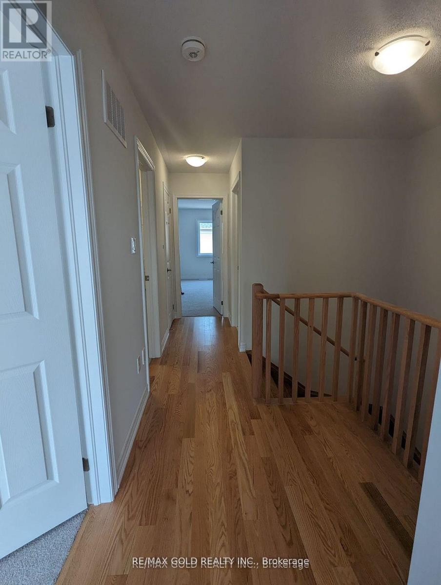 46 Bayardo Drive, Oshawa, Ontario  L1L 0V2 - Photo 7 - E12727292