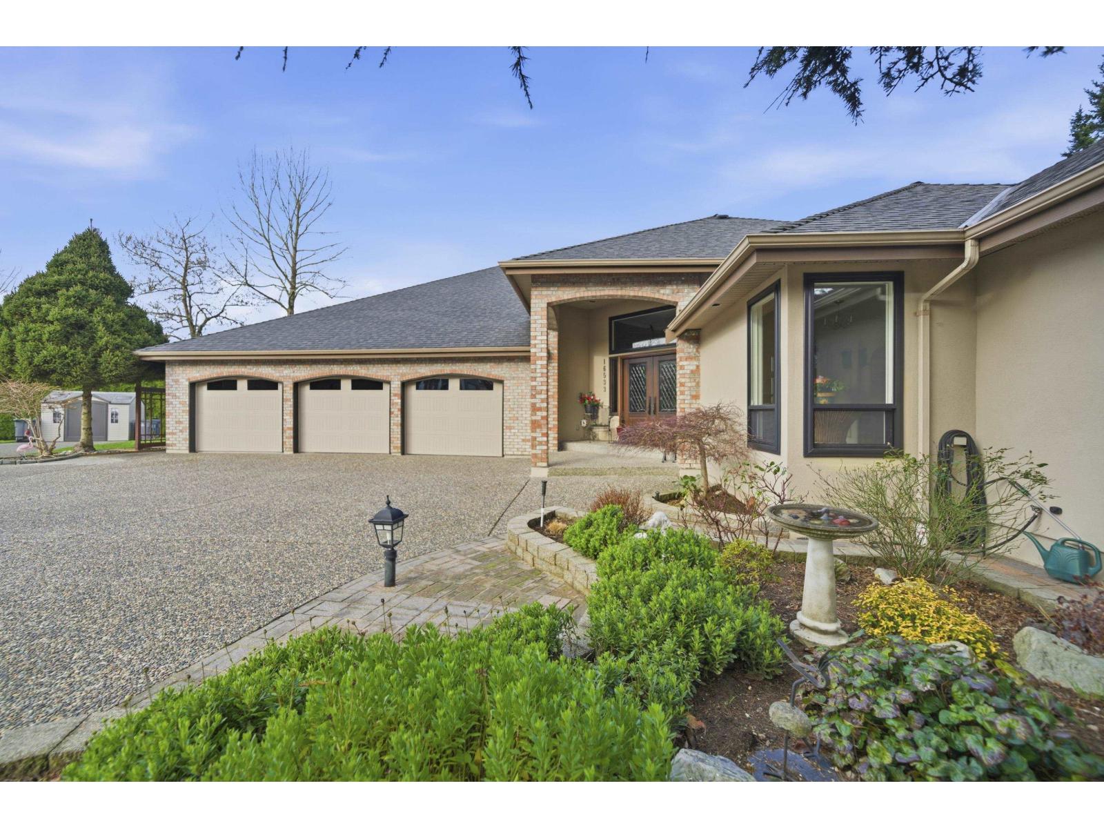 16533 26 Avenue, Surrey, British Columbia  V3Z 9W9 - Photo 5 - R3082743