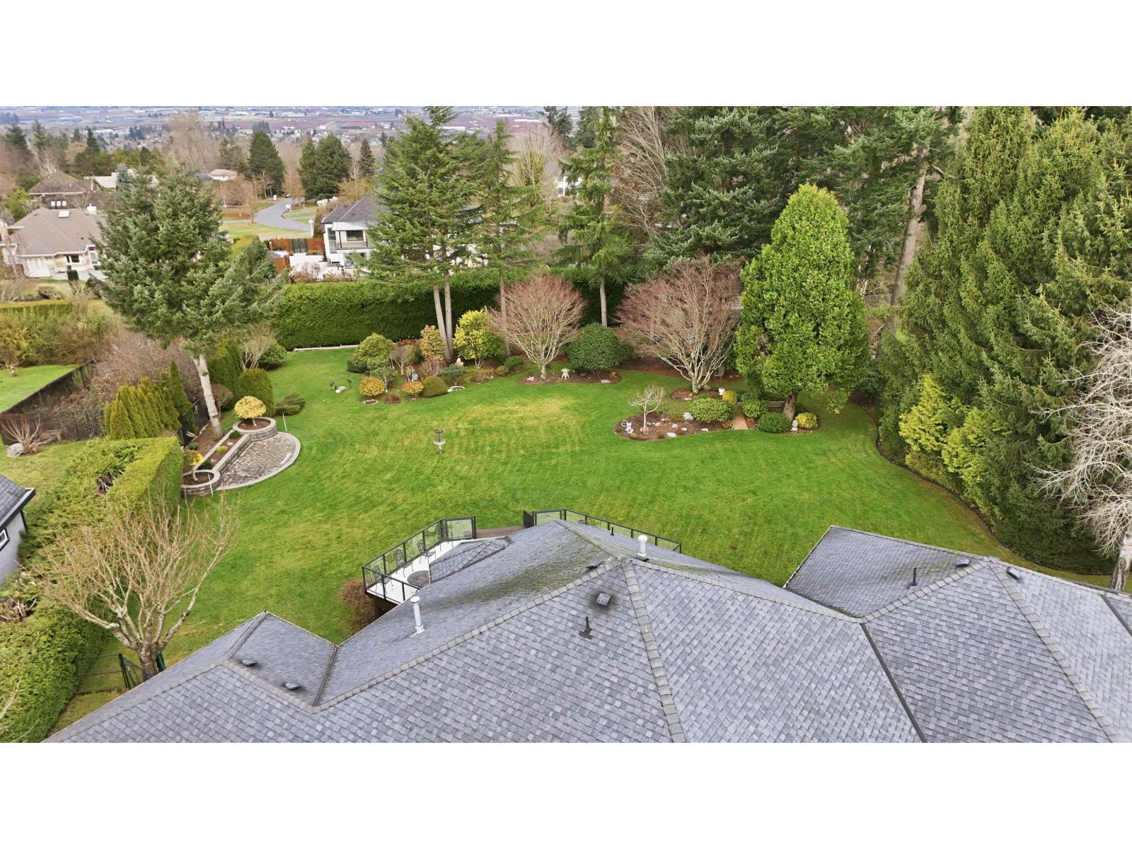 16533 26 Avenue, Surrey, British Columbia  V3Z 9W9 - Photo 2 - R3082743