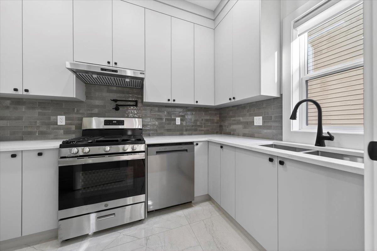 17317 103a Avenue, Surrey, British Columbia  V4N 5R3 - Photo 17 - R3082135