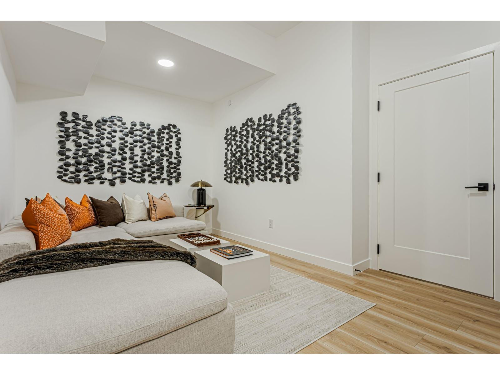 20075 85 Avenue, Langley, British Columbia  V2Y 3Y4 - Photo 1 - R3082548