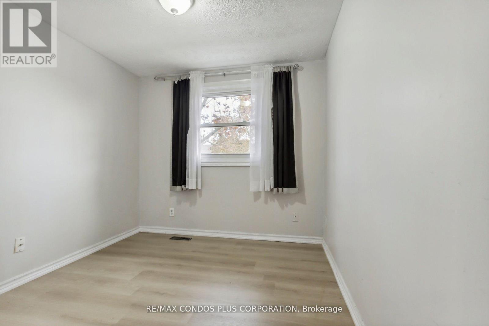 2 - 294 Fergus Avenue, Kitchener, Ontario N2A 2H5 - Photo 13 - X12727290