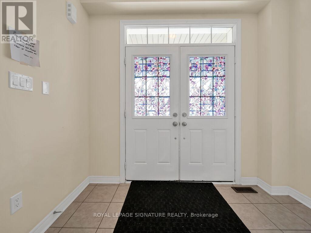 160 Sky Harbour Drive, Brampton, Ontario  L6Y 0T9 - Photo 6 - W12721460