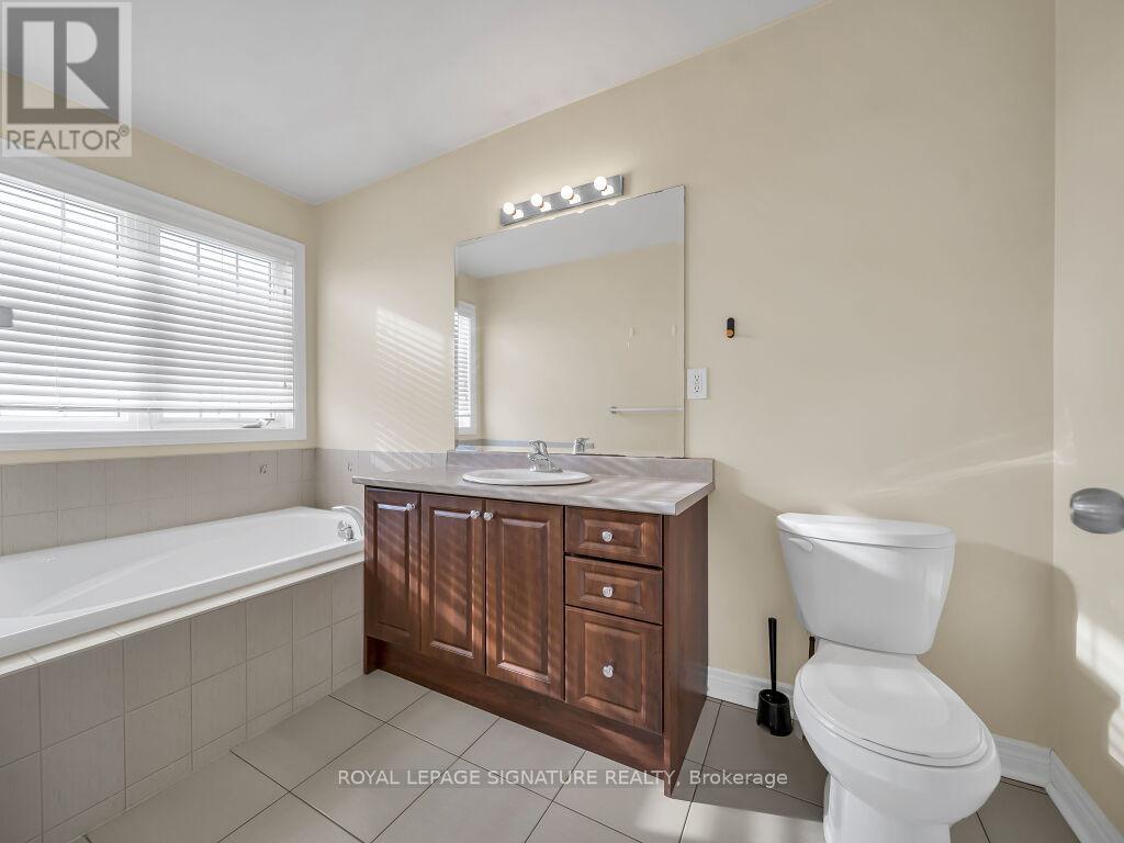 160 Sky Harbour Drive, Brampton, Ontario  L6Y 0T9 - Photo 32 - W12721460