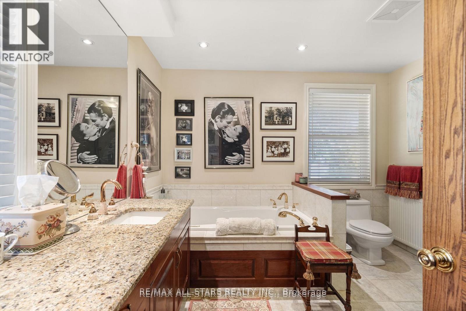 8 Manor Road, Kawartha Lakes, Ontario  K0M 1A0 - Photo 26 - X12727322