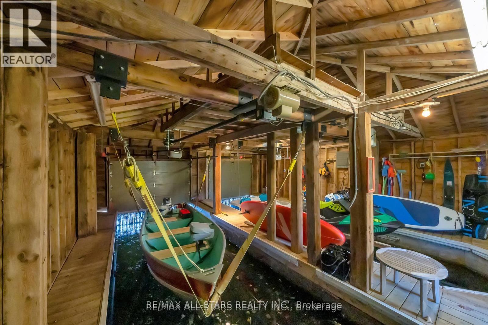 8 Manor Road, Kawartha Lakes, Ontario  K0M 1A0 - Photo 41 - X12727322