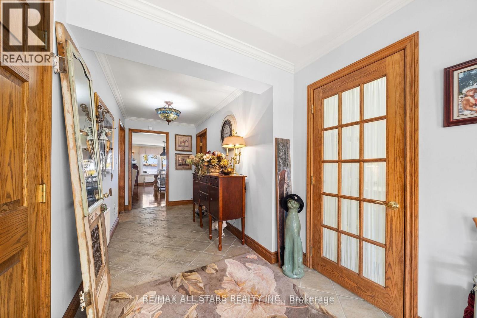 8 Manor Road, Kawartha Lakes, Ontario  K0M 1A0 - Photo 9 - X12727322