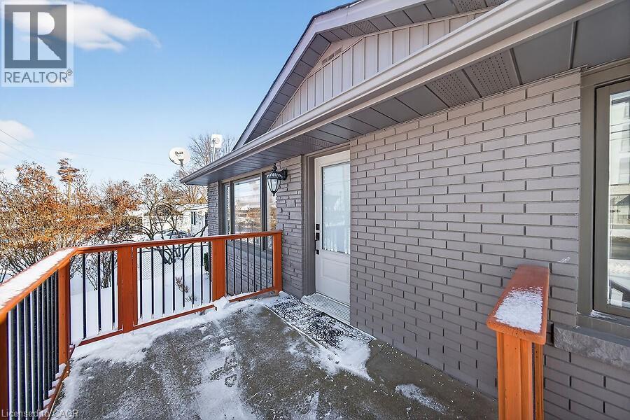 4503 Ontario Street, Beamsville, Ontario  L3J 0B8 - Photo 4 - 40800755