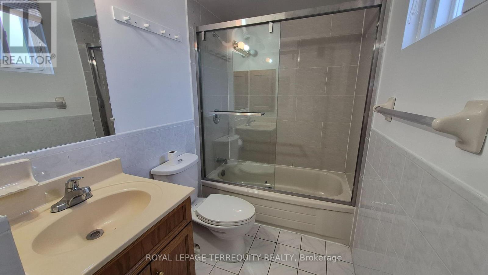 34 Cobblestone Drive, Toronto, Ontario  M2J 2X7 - Photo 11 - C12727328