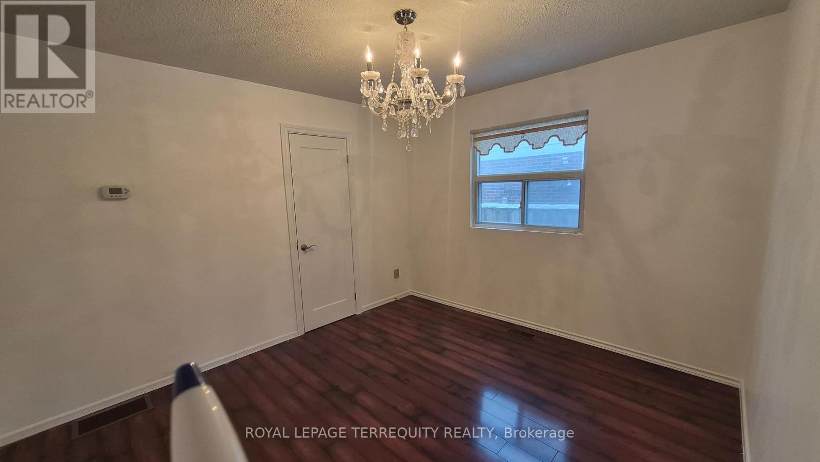 34 Cobblestone Drive, Toronto, Ontario  M2J 2X7 - Photo 3 - C12727328