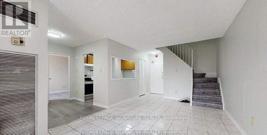 319 - 1455 Williamsport Drive, Mississauga, Ontario L4X 2T5 - Photo 11 - W12727296