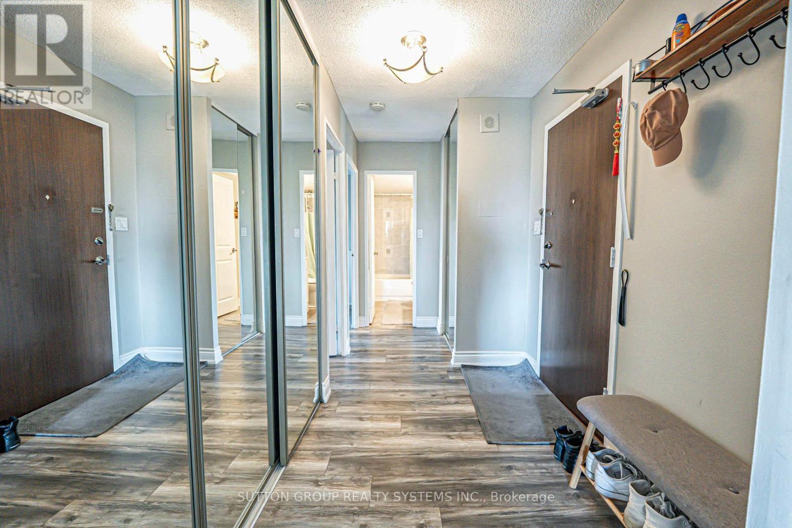 904 - 420 Mill Road, Toronto, Ontario  M9C 1Z1 - Photo 5 - W12727300