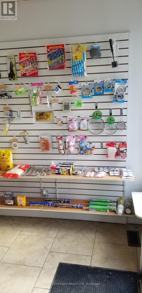 576 Rogers Road, Toronto, Ontario  M6M 1B6 - Photo 2 - W12727338