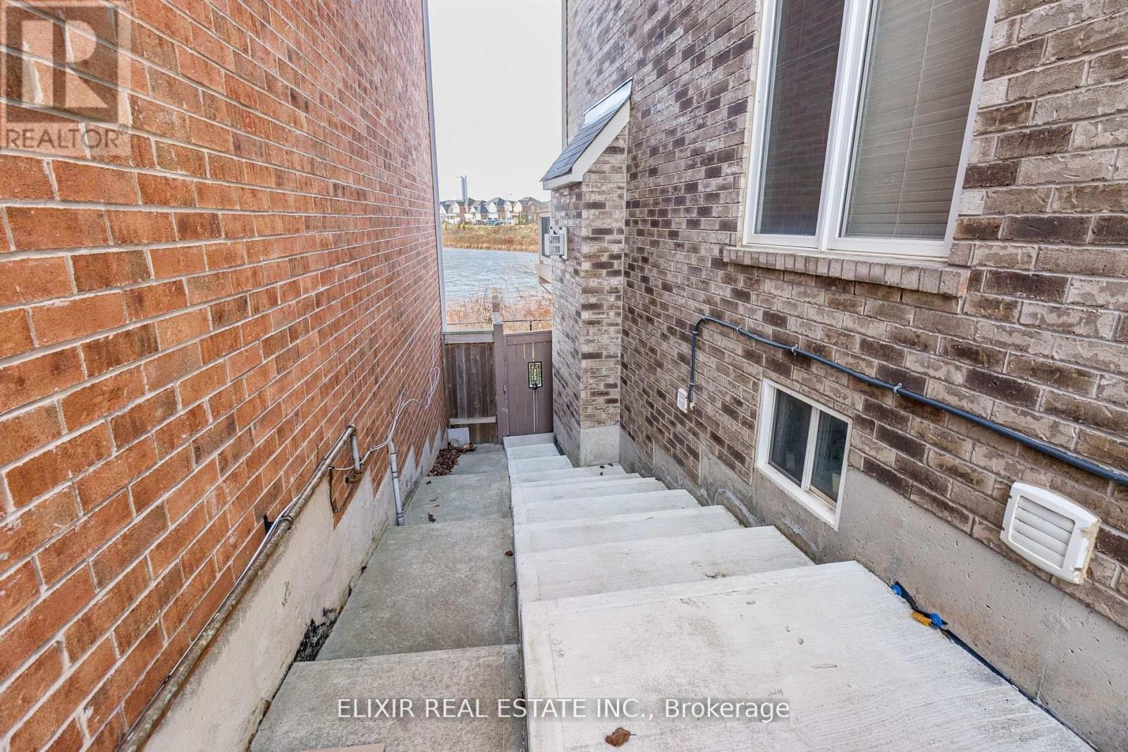 Bsmt - 40 Personna Circle, Brampton, Ontario  L6X 0P1 - Photo 4 - W12727350