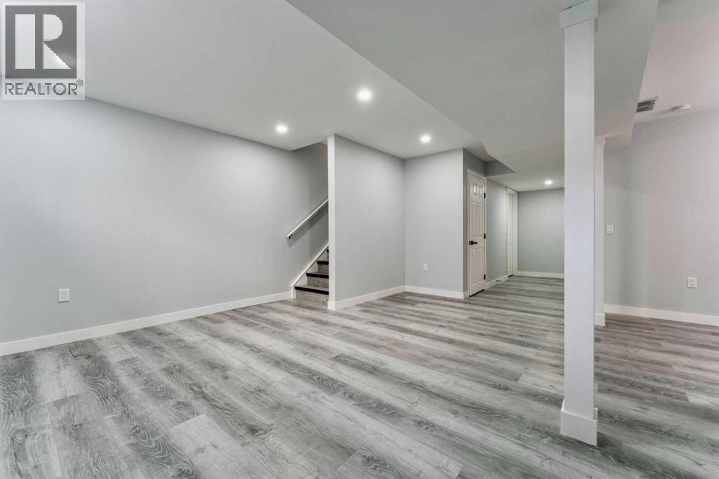 276 Fairways Bay Nw, Airdrie, Alberta  T4B 2P5 - Photo 19 - A2274154