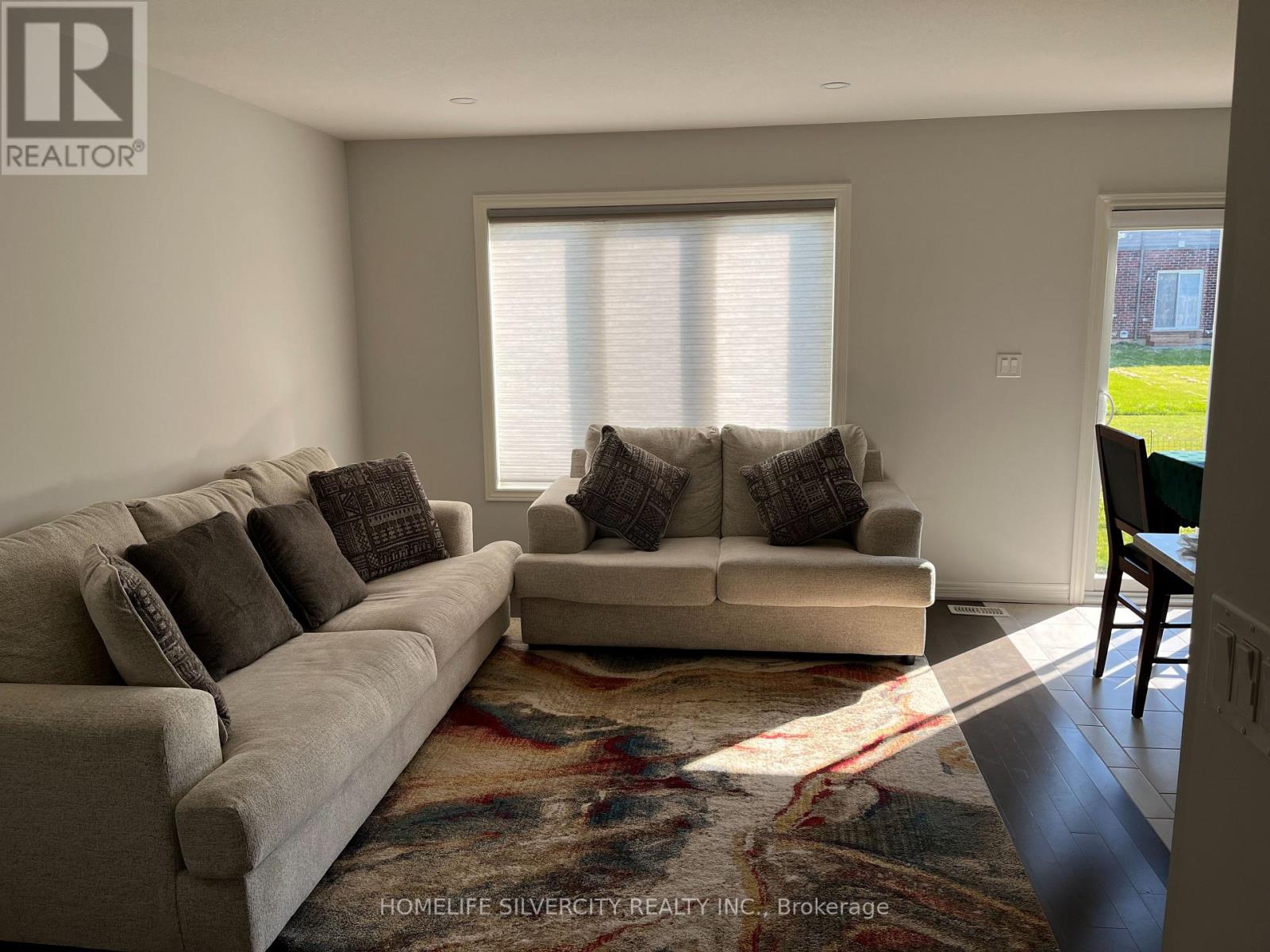 126 Acacia Road, Pelham, Ontario  L0S 1E6 - Photo 3 - X12727334