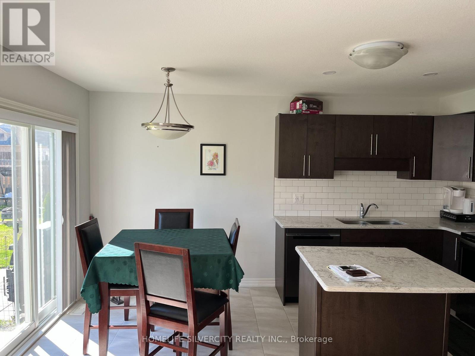 126 Acacia Road, Pelham, Ontario  L0S 1E6 - Photo 8 - X12727334