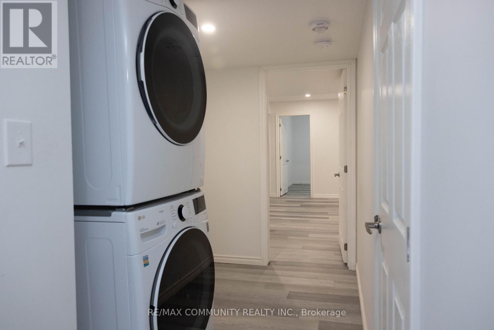 481 Bessborough Drive, Milton, Ontario  L9T 7V1 - Photo 8 - W12714470