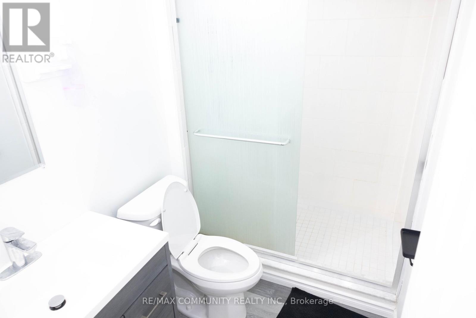 481 Bessborough Drive, Milton, Ontario  L9T 7V1 - Photo 6 - W12714470