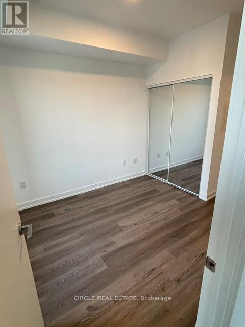 3305 - 395 Square One Drive, Mississauga, Ontario  L5B 0P6 - Photo 12 - W12722446