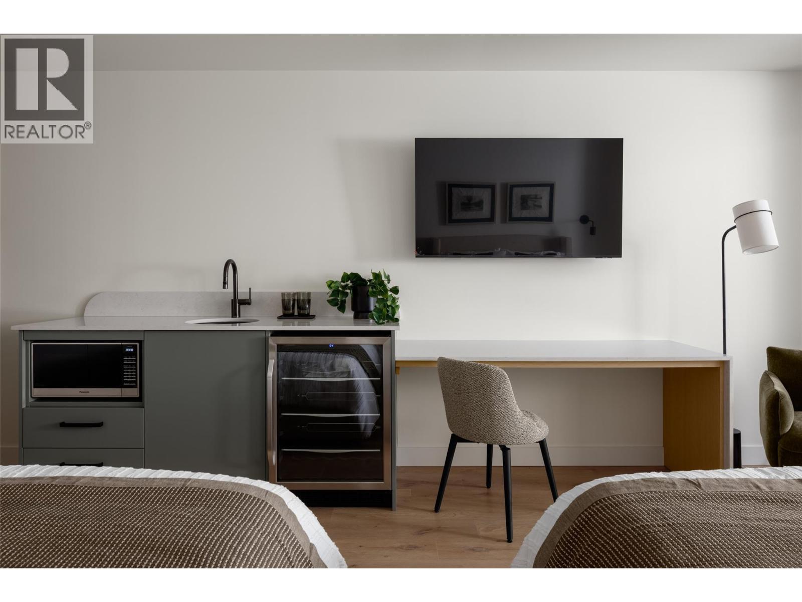 3340 Lakeshore Road Unit# 1006, Kelowna, British Columbia  V1W 3S9 - Photo 51 - 10373136