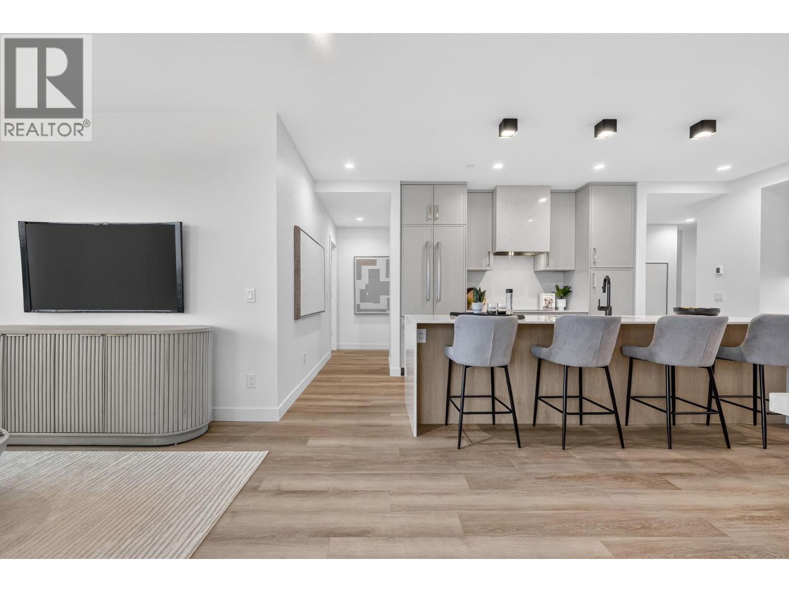 3340 Lakeshore Road Unit# 713, Kelowna, British Columbia  V1W 3S9 - Photo 6 - 10373240