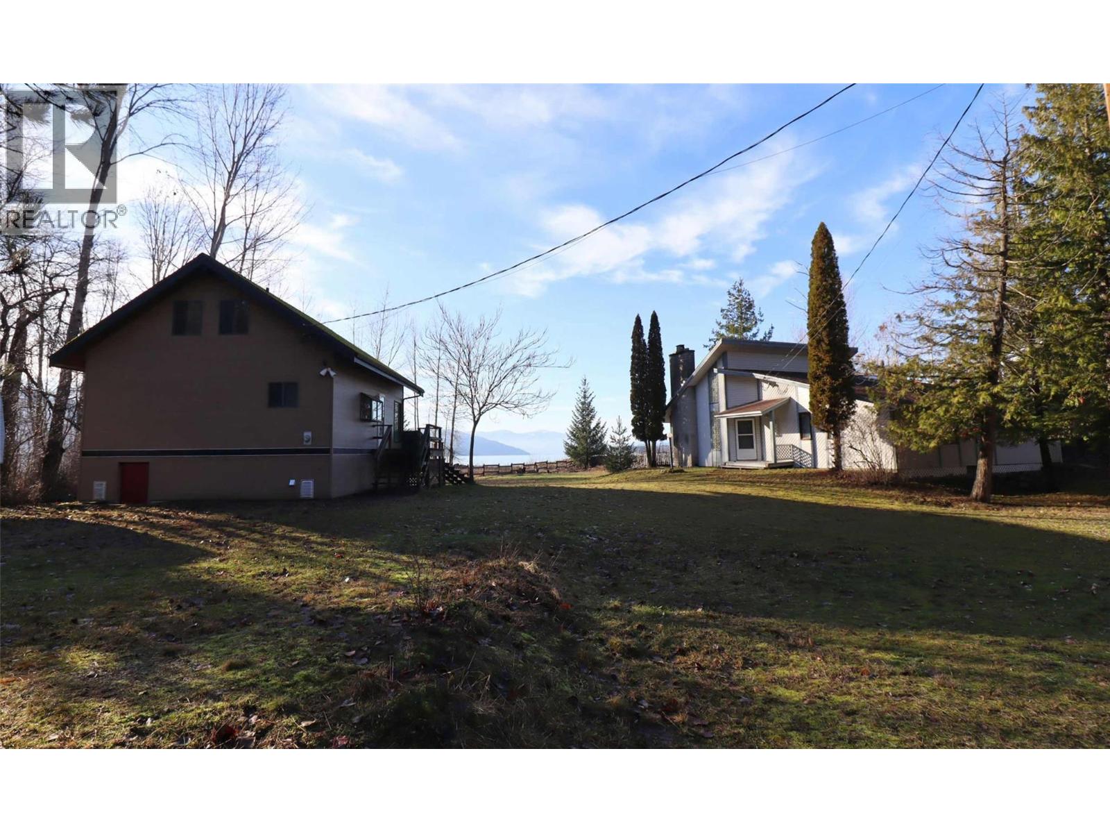 6884 Squilax-Anglemont Road, Magna Bay, British Columbia  V0E 1M7 - Photo 1 - 10373549