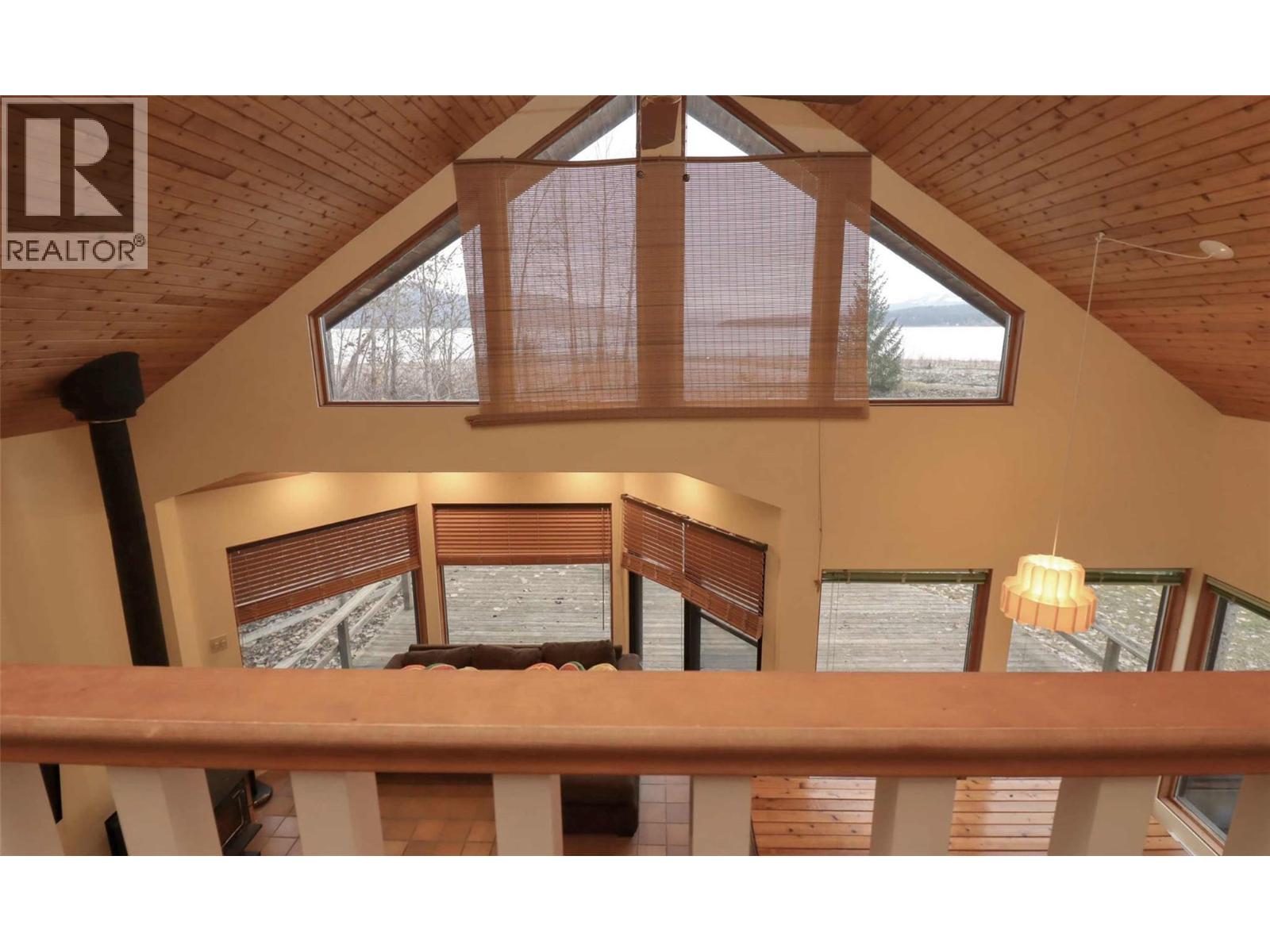 6884 Squilax-Anglemont Road, Magna Bay, British Columbia  V0E 1M7 - Photo 59 - 10373549