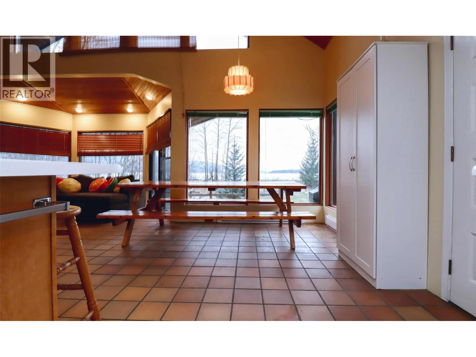 6884 Squilax-Anglemont Road, Magna Bay, British Columbia  V0E 1M7 - Photo 51 - 10373549