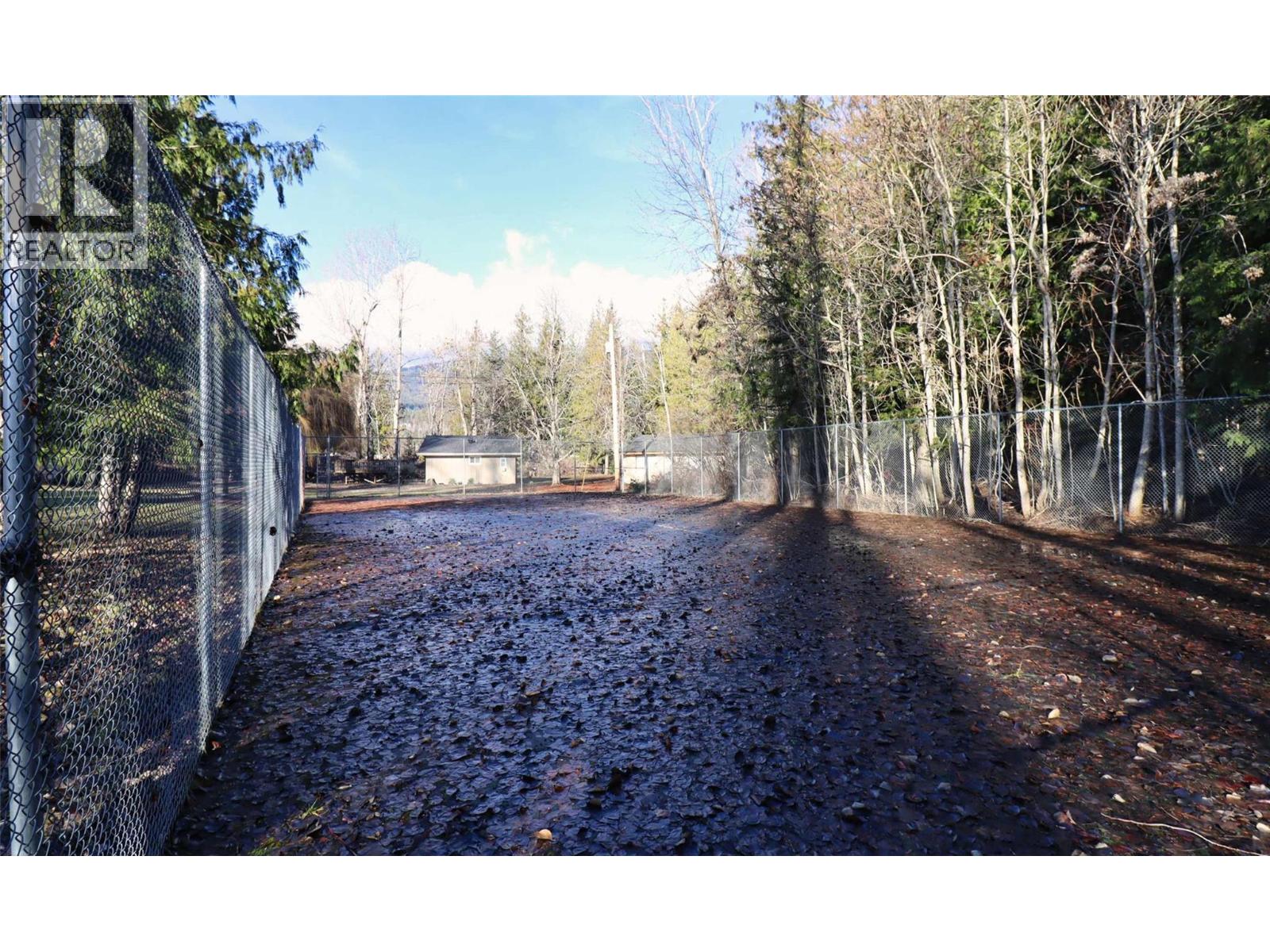 6884 Squilax-Anglemont Road, Magna Bay, British Columbia  V0E 1M7 - Photo 87 - 10373549