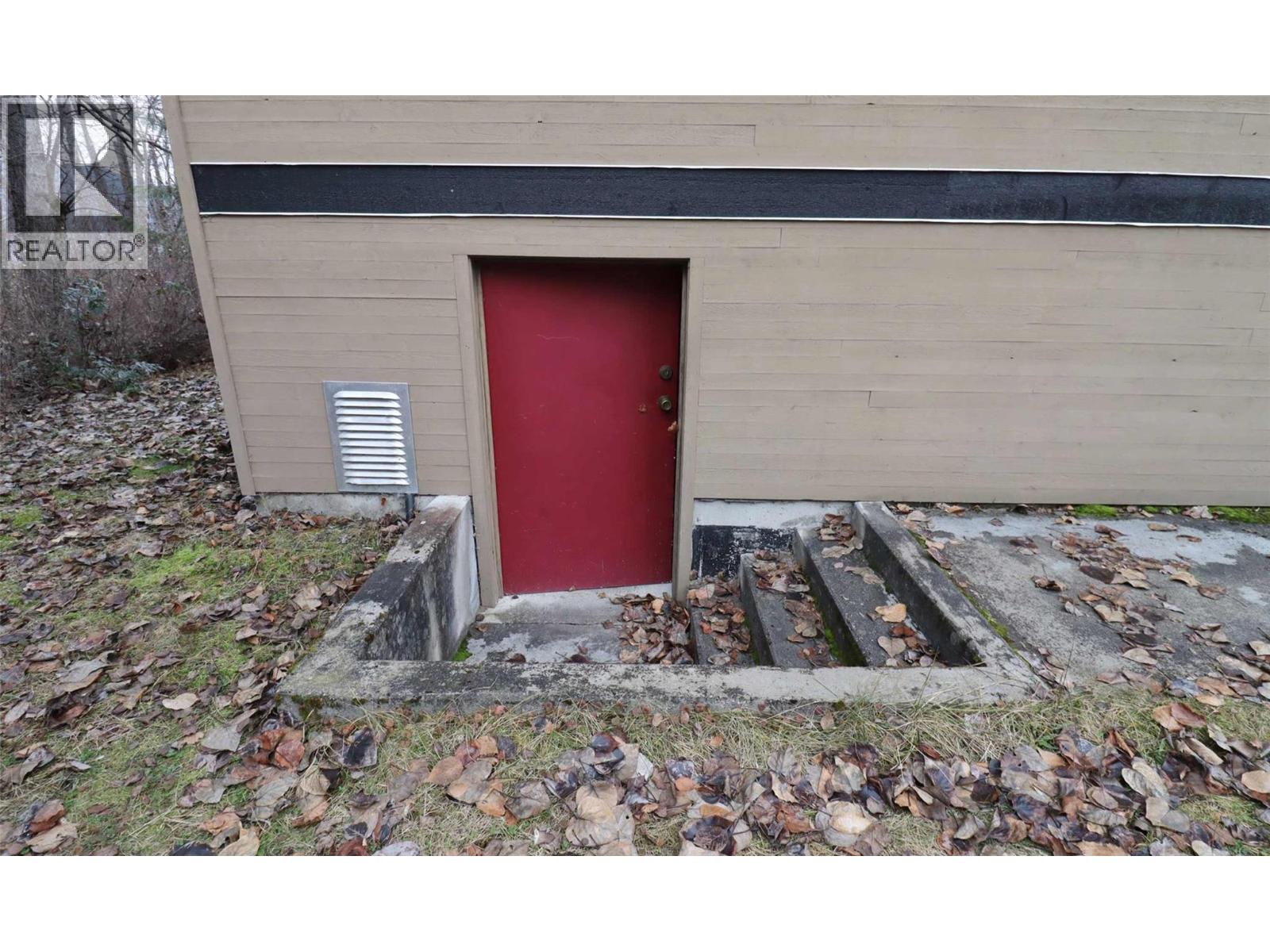 6884 Squilax-Anglemont Road, Magna Bay, British Columbia  V0E 1M7 - Photo 60 - 10373549