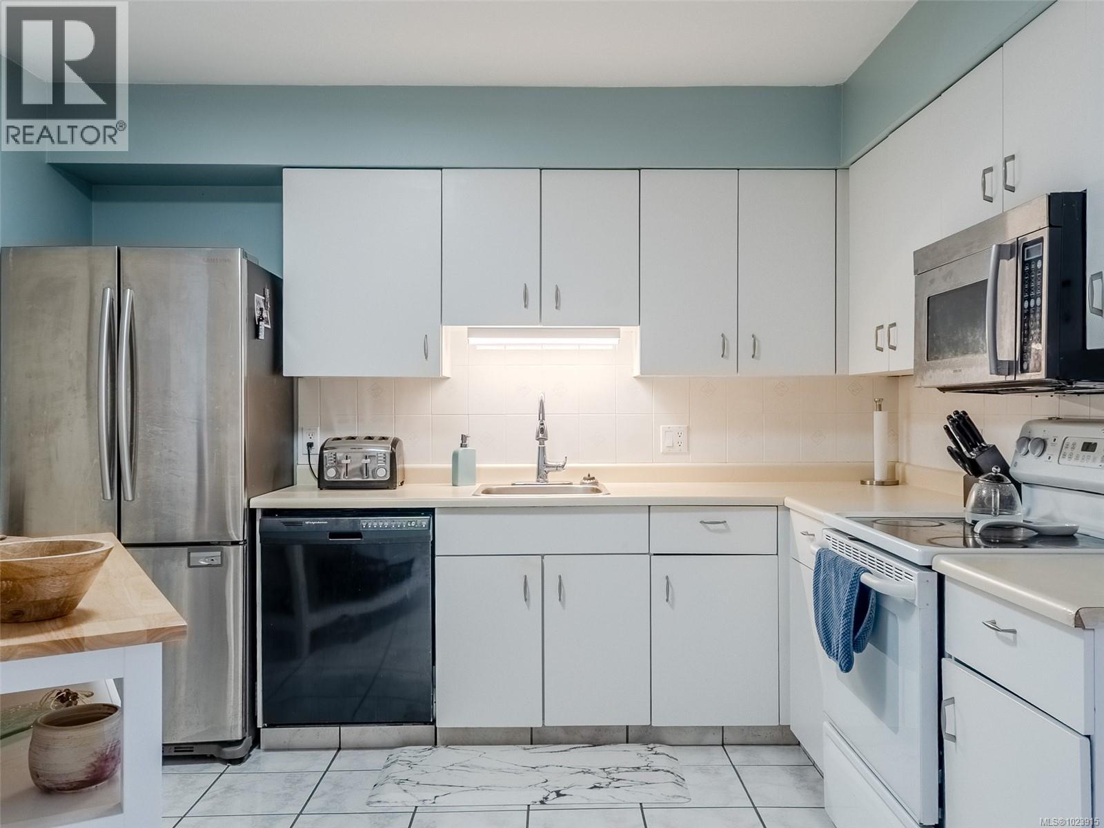 207 3555 Outrigger Rd, Nanoose Bay, British Columbia  V9P 9K1 - Photo 5 - 1023915