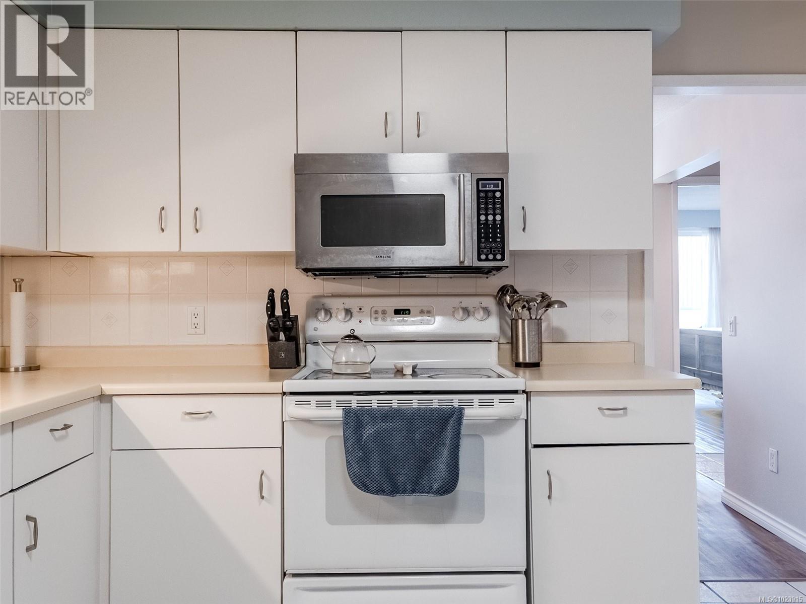 207 3555 Outrigger Rd, Nanoose Bay, British Columbia  V9P 9K1 - Photo 7 - 1023915