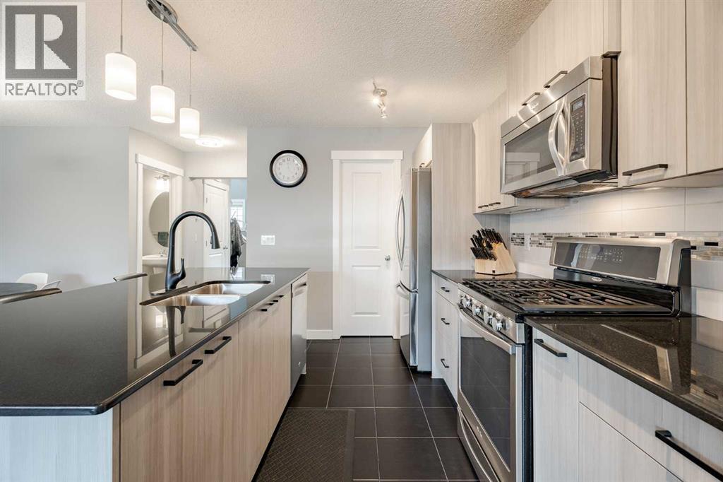 110 Skyview Ranch Manor Ne, Calgary, Alberta  T3N 0L9 - Photo 5 - A2281030