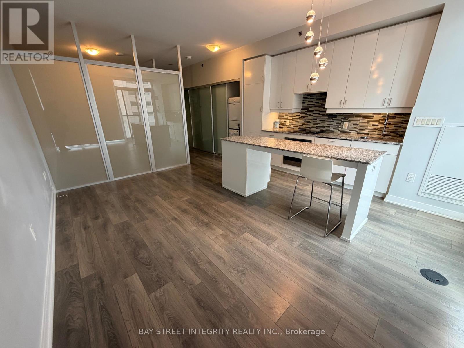 1209 - 426 University Avenue, Toronto, Ontario  M5G 1S9 - Photo 5 - C12727388