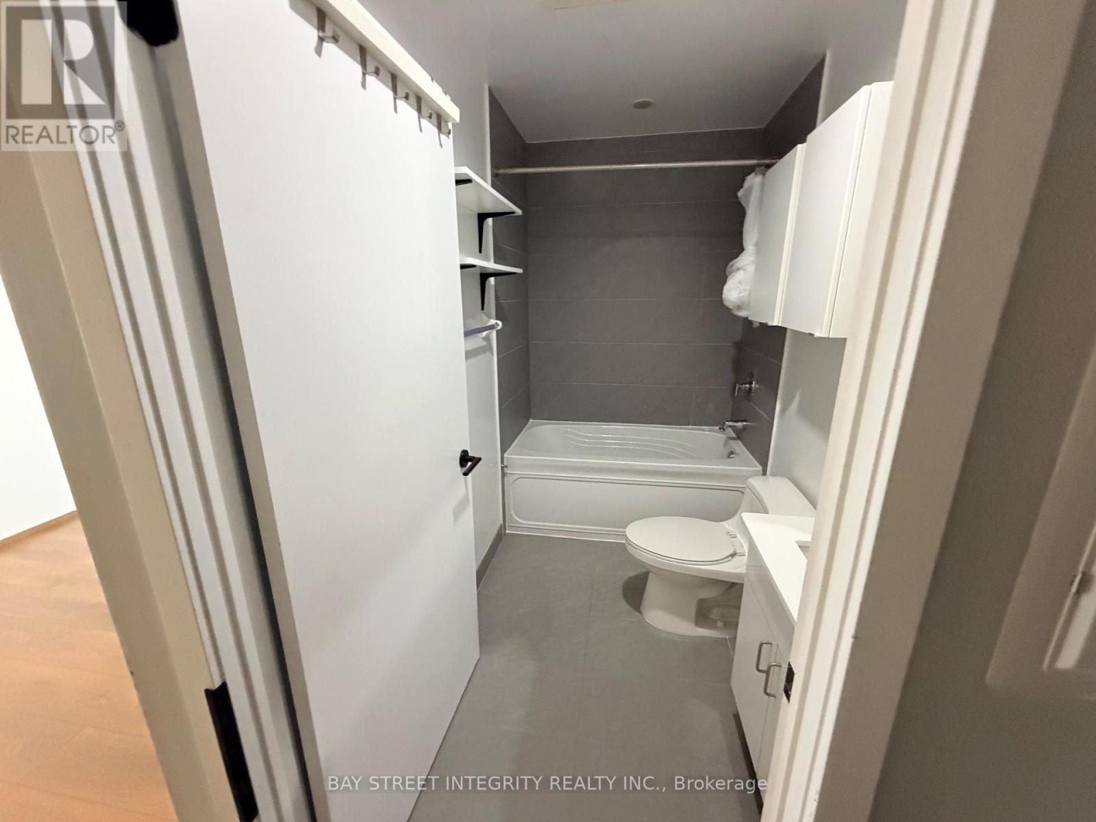 1209 - 426 University Avenue, Toronto, Ontario  M5G 1S9 - Photo 8 - C12727388