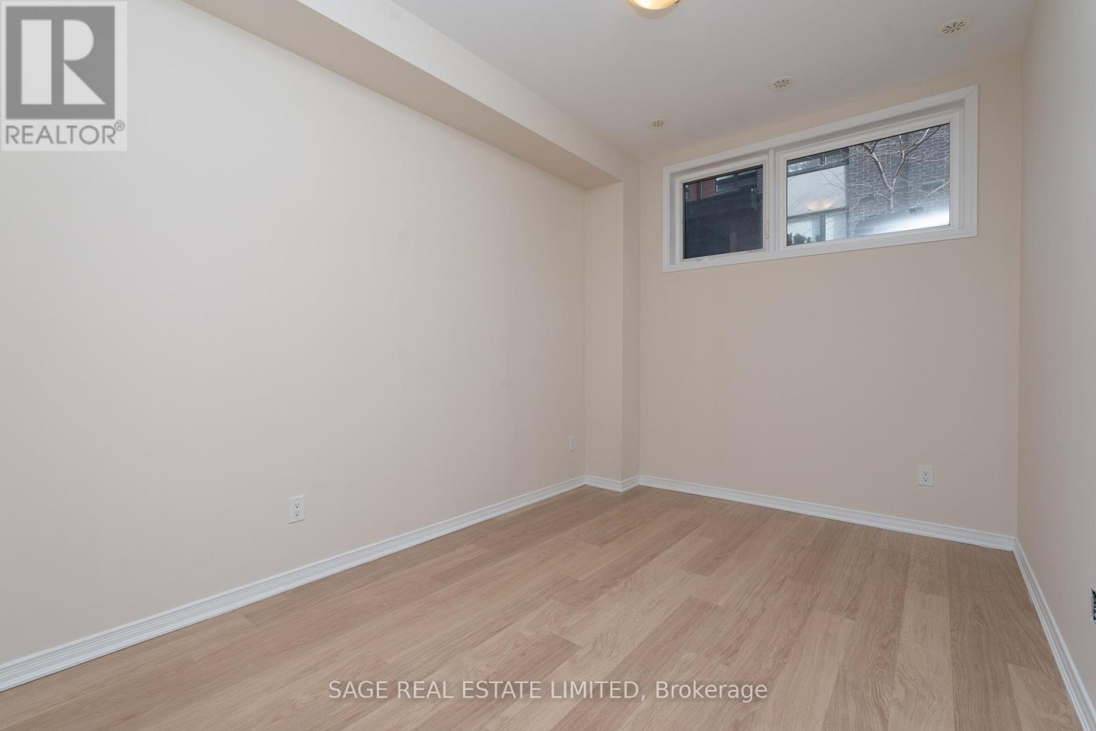202 - 1150 Briar Hill Avenue, Toronto, Ontario  M6B 0A9 - Photo 12 - W12727362