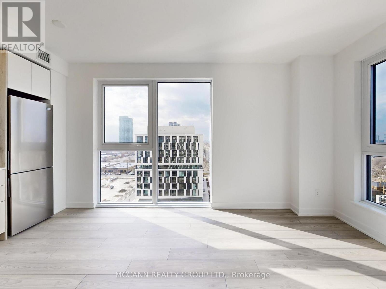 1007 The Queensway Avenue, Toronto, Ontario  M8Z 0H4 - Photo 13 - W12727384