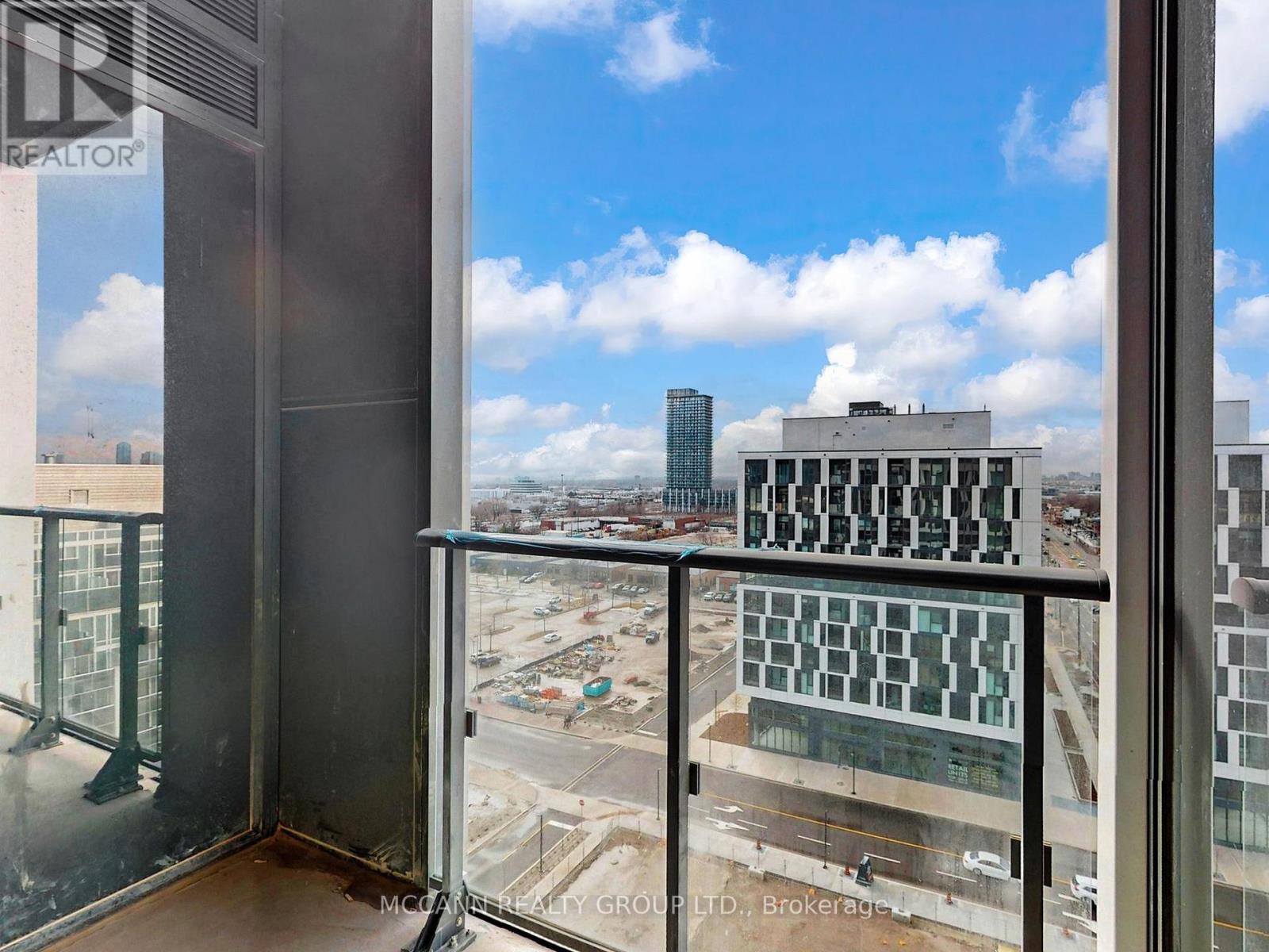 1007 The Queensway Avenue, Toronto, Ontario  M8Z 0H4 - Photo 24 - W12727384