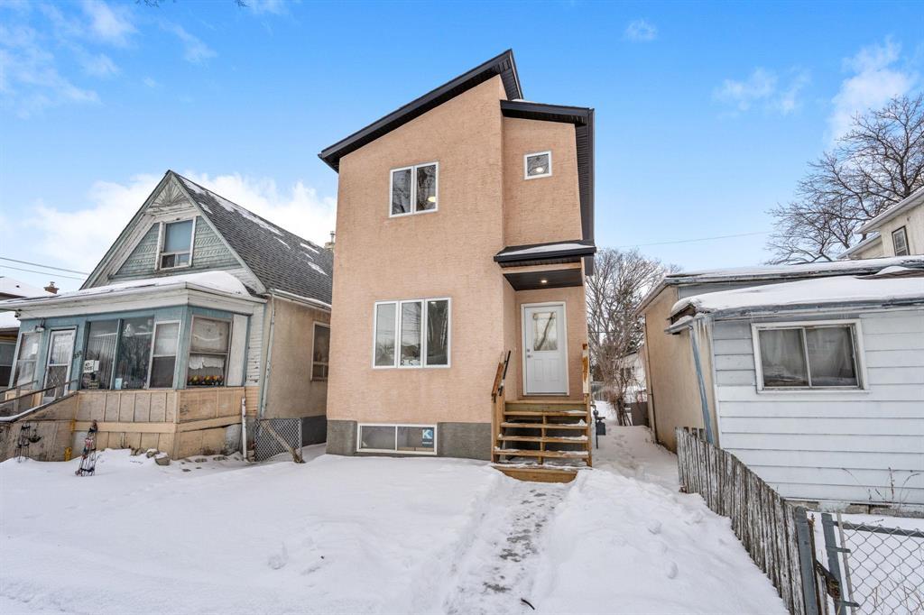 857 Boyd Avenue, Winnipeg, Manitoba  R2X 0Z5 - Photo 0 - 202601053